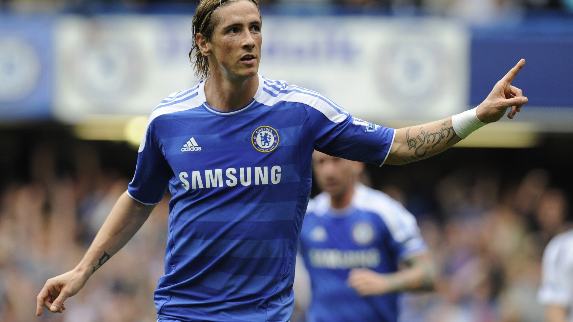 开云体育平台-VAR判罚再引争议，维尼修斯点球成国家德比新焦点，技术公正性遭拷问，VAR判罚争议再起，维尼修斯点球成国家德比焦点，技术公正性遭拷问